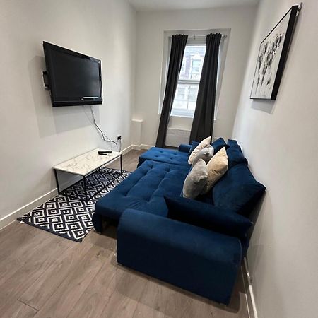 Central Locations 1 Bed Apartments Sleeps 4 London Bagian luar foto